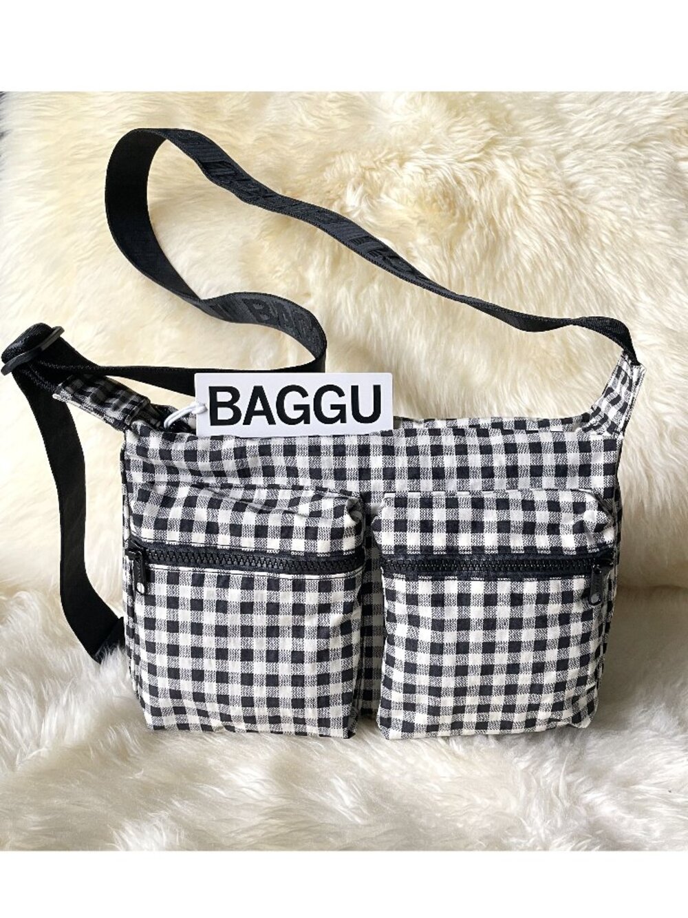 NWT Baggu Medium Cargo Crossbody - Black & White Gingham